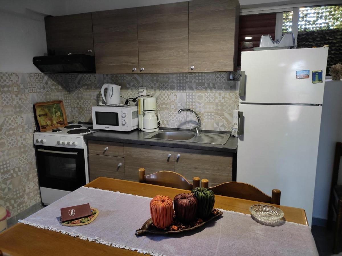Georgia'S Apartment Palioura Экстерьер фото