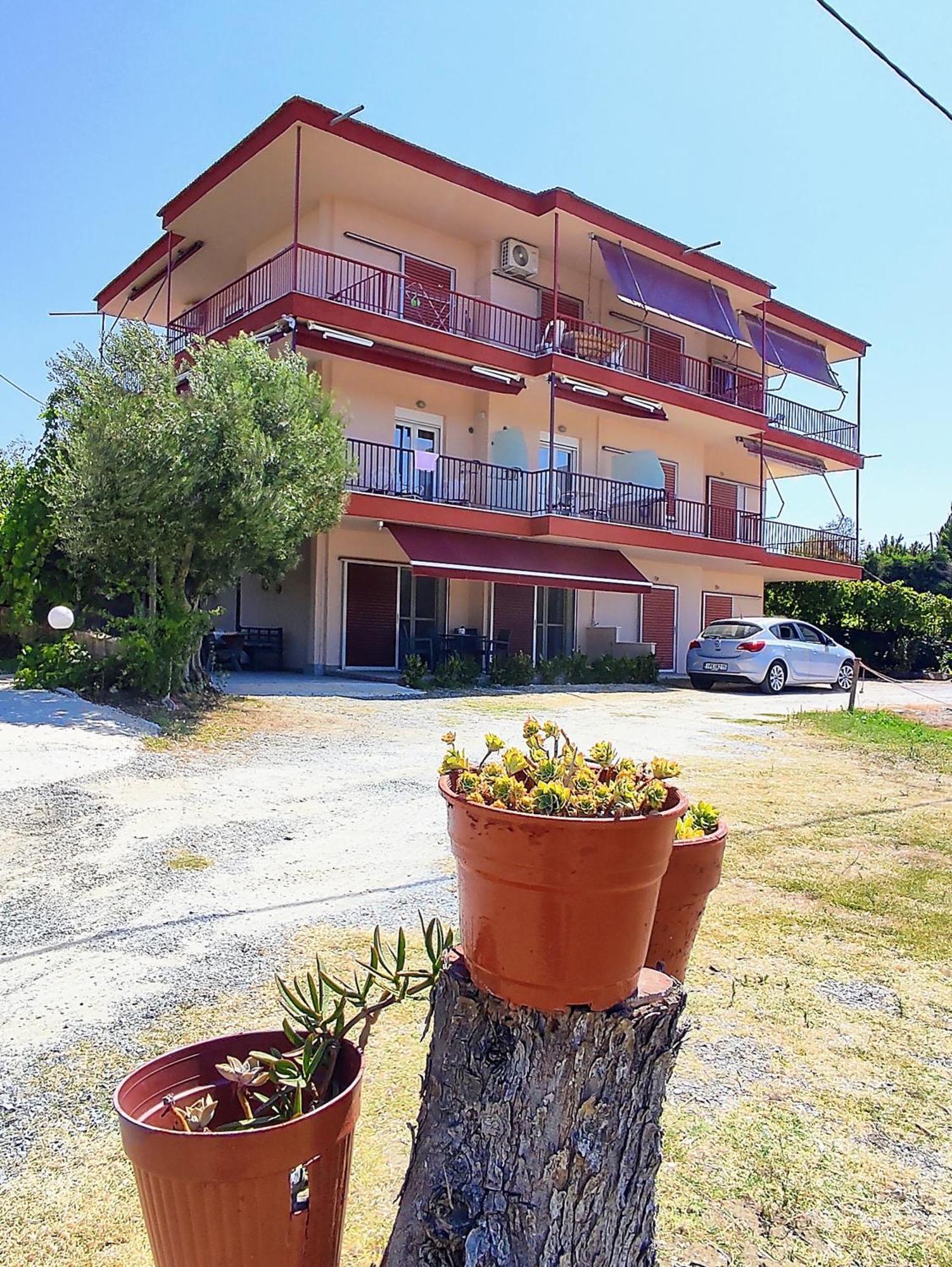 Georgia'S Apartment Palioura Экстерьер фото